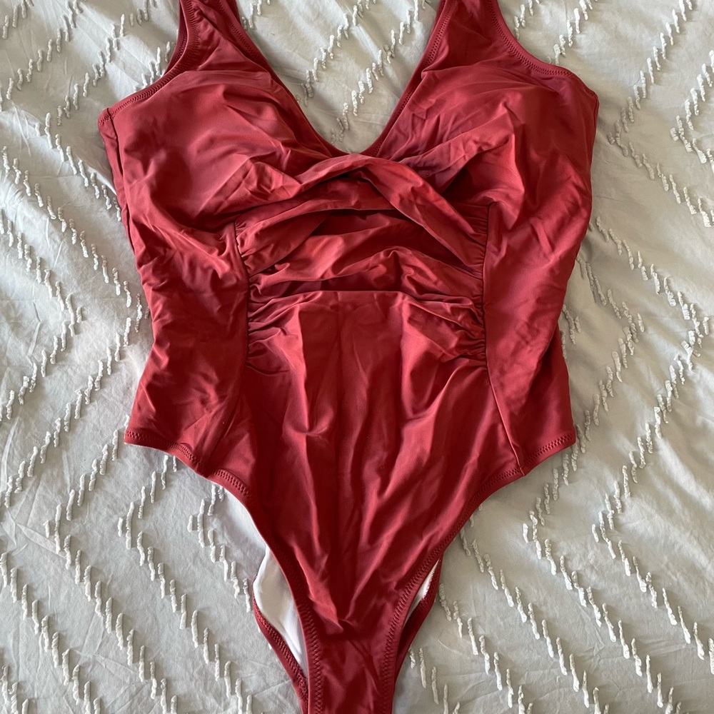 Cupshe 1x dusty rose one piece bathing suit